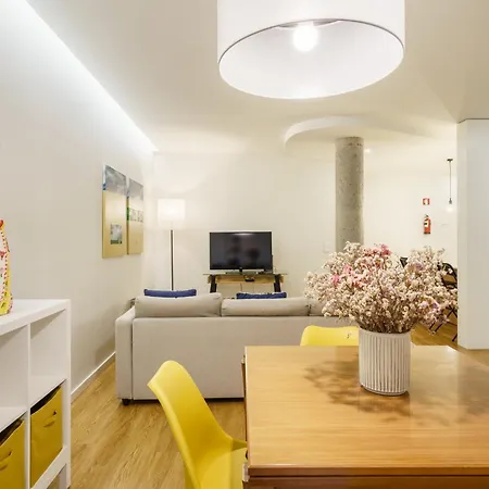 Апартаменты Casa Do Alcaide - Minhos Guest *